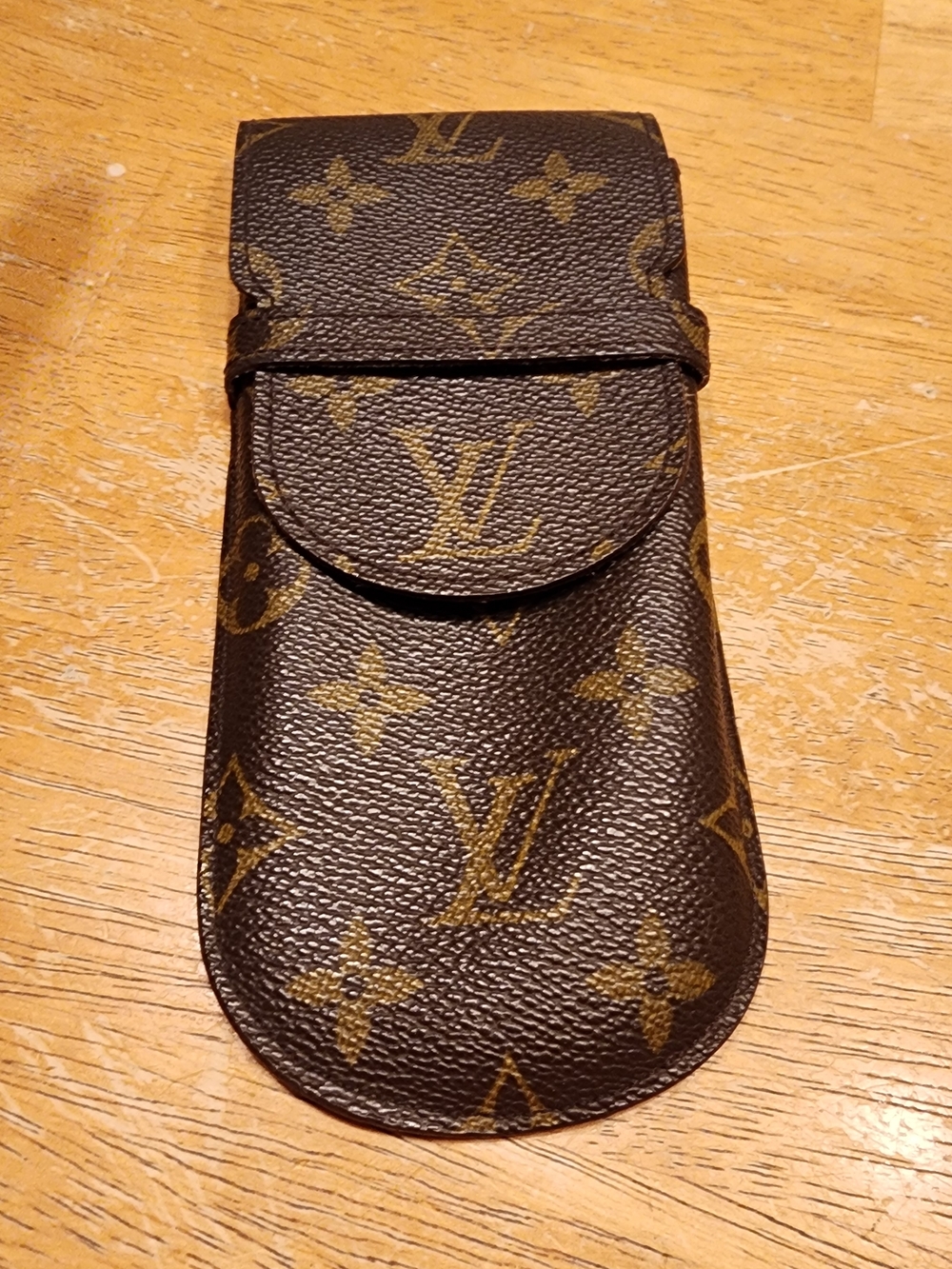 Louis Vuitton Monogram Étui Stylo Pen Holder Case.